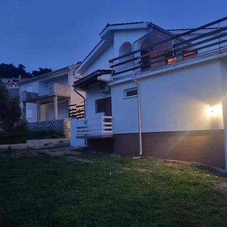 Apartmani Rab - Adrijana & Aleksandra Banjol Buitenkant foto