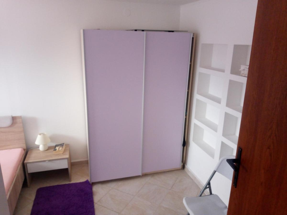 Apartmani Rab - Adrijana & Aleksandra Banjol Buitenkant foto