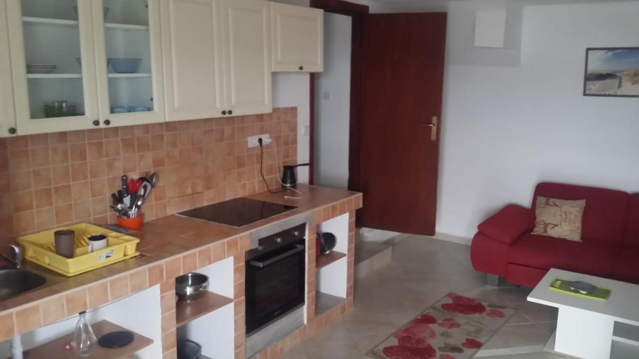 Apartmani Rab - Adrijana & Aleksandra Banjol Buitenkant foto