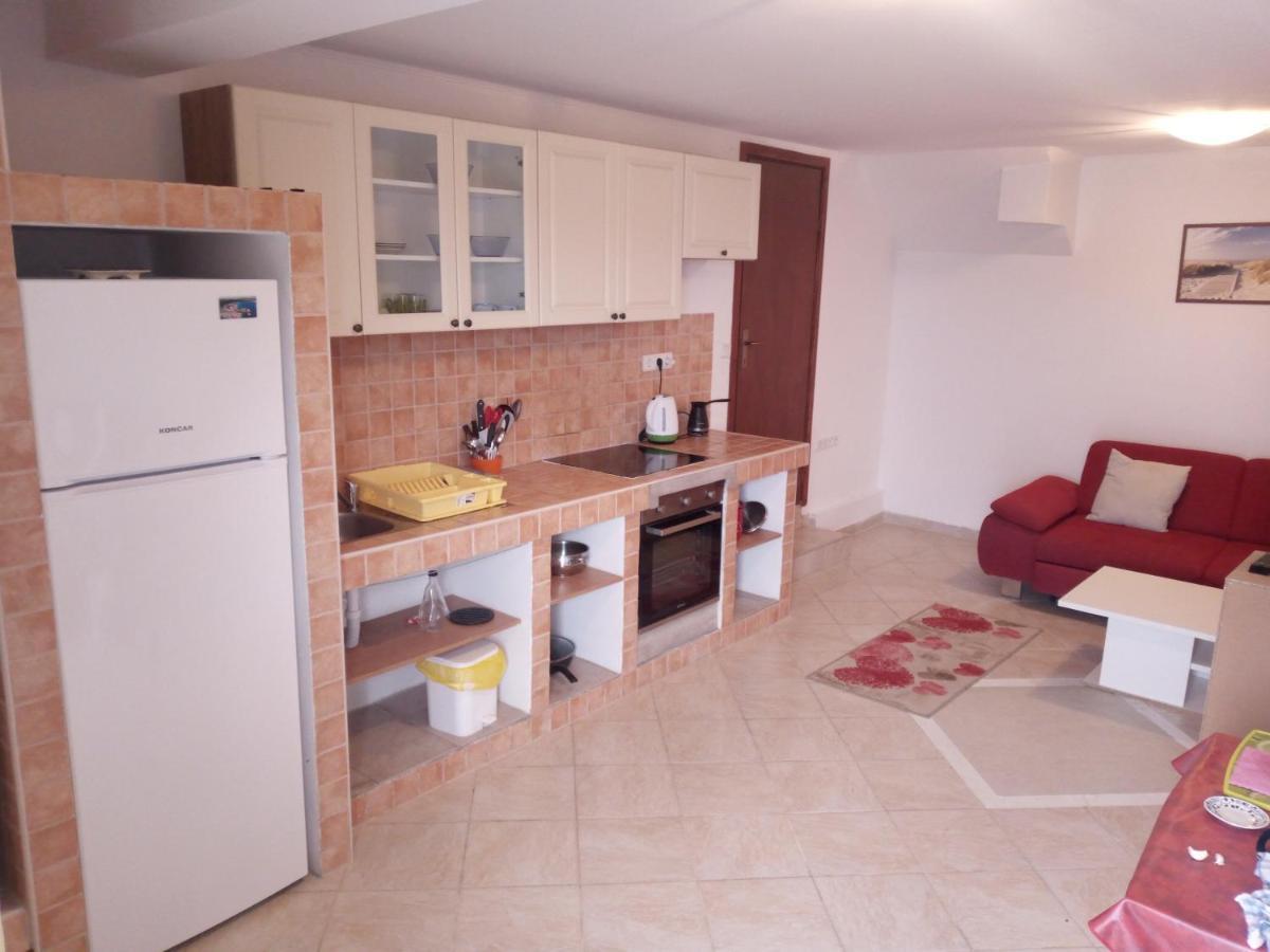 Apartmani Rab - Adrijana & Aleksandra Banjol Buitenkant foto