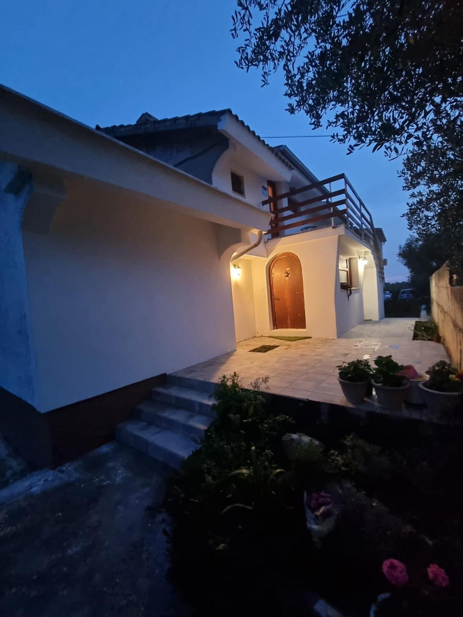 Apartmani Rab - Adrijana & Aleksandra Banjol Buitenkant foto